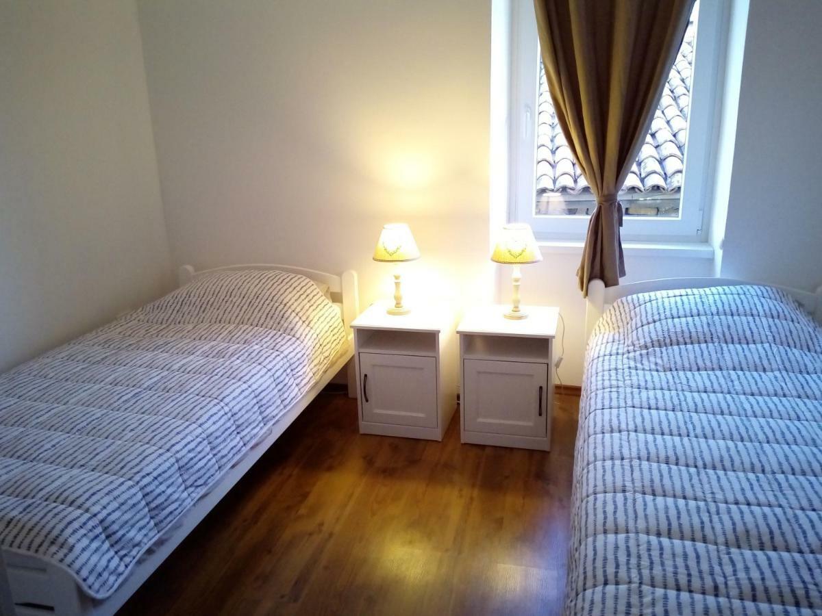 Rosemary Apartment Koper Bagian luar foto