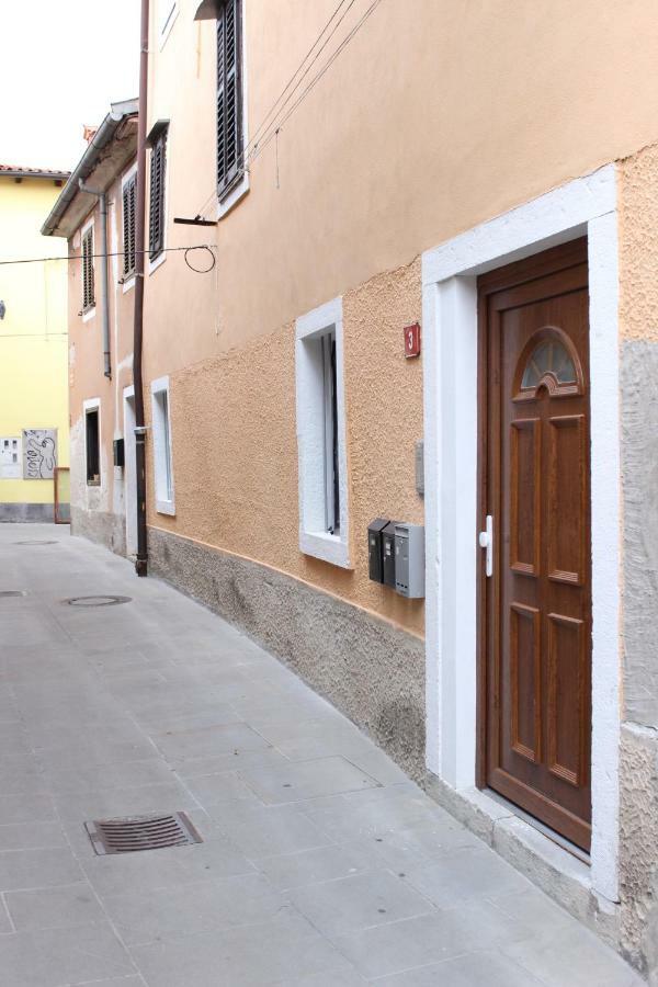 Rosemary Apartment Koper Bagian luar foto